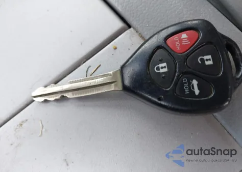 2011 Toyota Camry Le z USA, uszkodzony, nr VIN 4T1BF3EK1BU678539